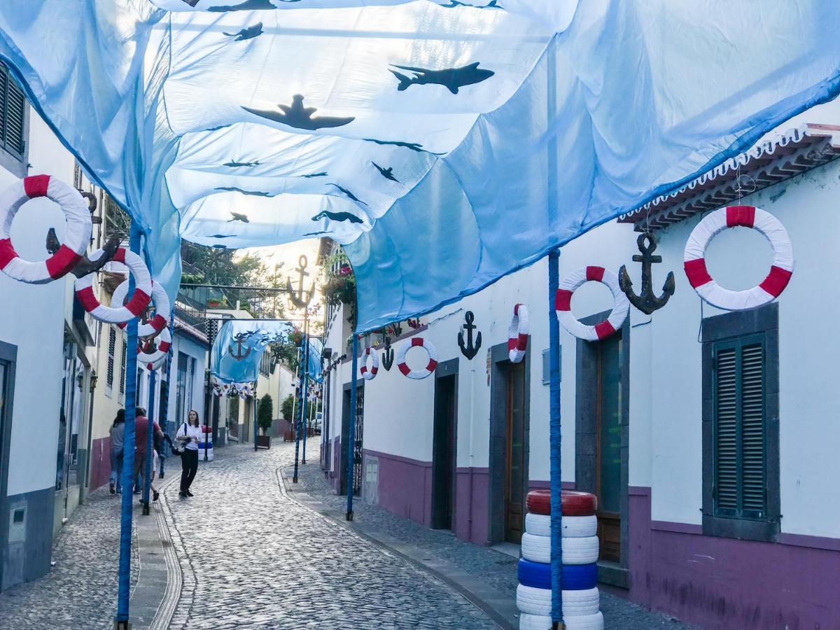Village Lobos Flat *